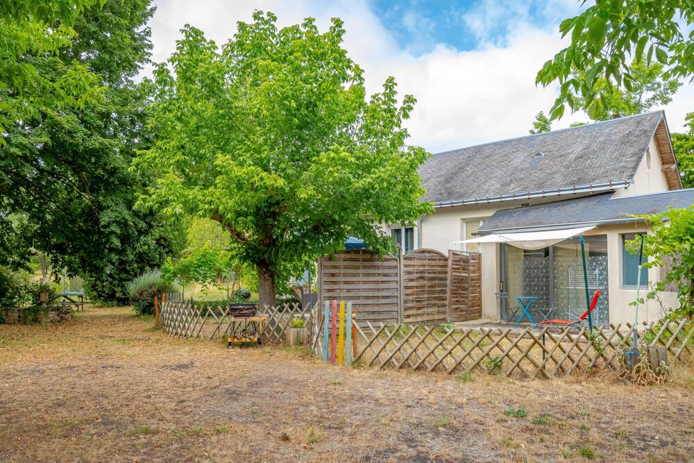 Vente Maison Ancienne école-11 chambres-2 gîtes-Proche Langeais Avrille-les-ponceaux