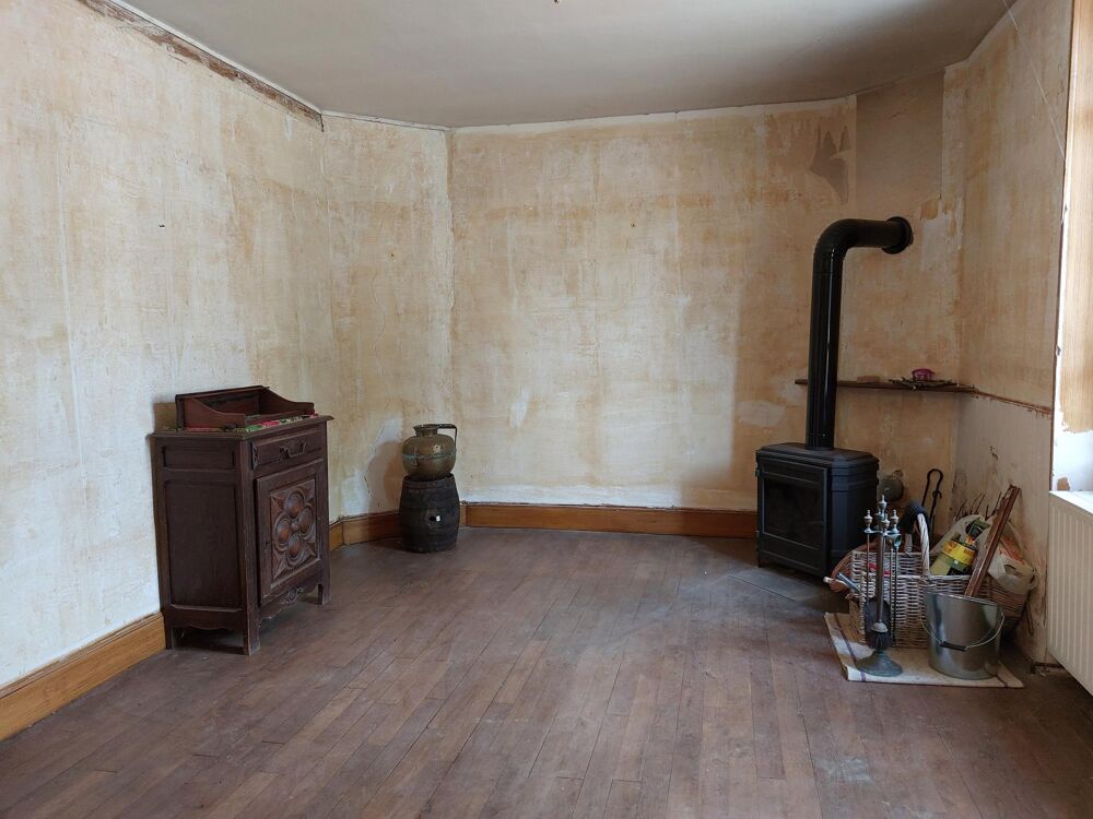 Vente Maison Maison à rafraîchir, dans un bourg dynamique, proche de Montluçon et de la RN145. Nouhant