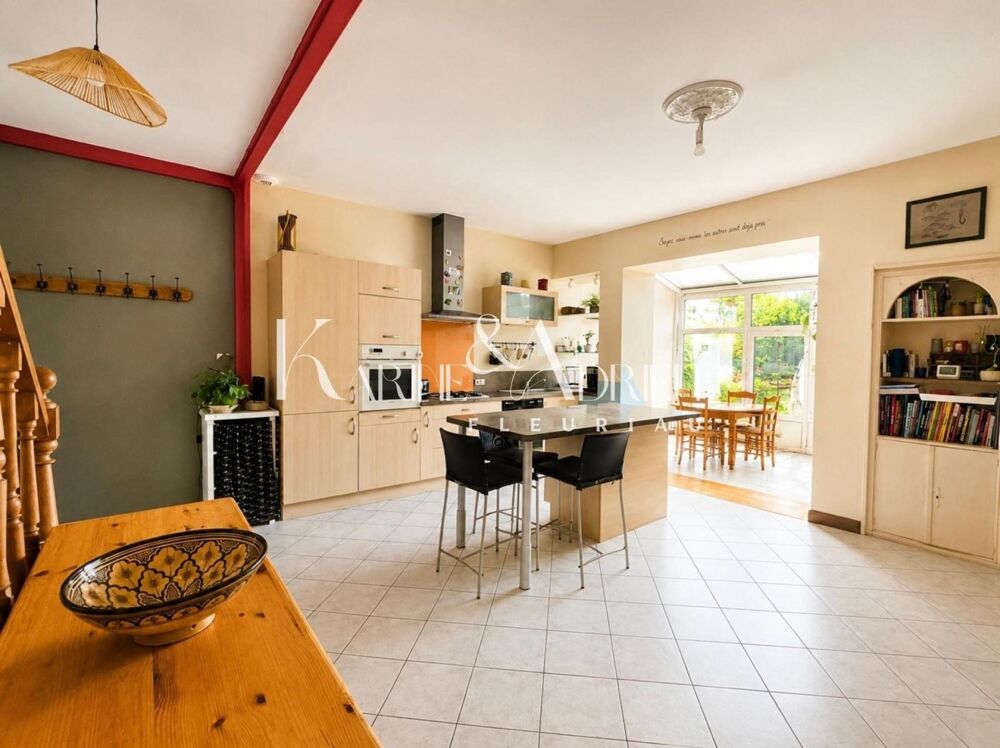 Vente Maison MAISON DE VILLE 3 CHAMBRES JARDIN CLOS ET DÉPENDANCES Fontenay-le-comte