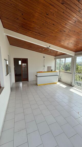   Local 125m² Rivière-Salée - Électricité incluse ! Riviere-salee