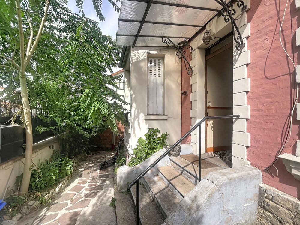 Petite copropriété. -Faibles charges (45€/mois). - Secteur recherché. - Excellente rentabilité locative.