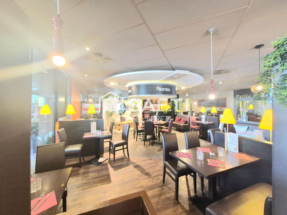   restaurant spacieux avec terrasse 