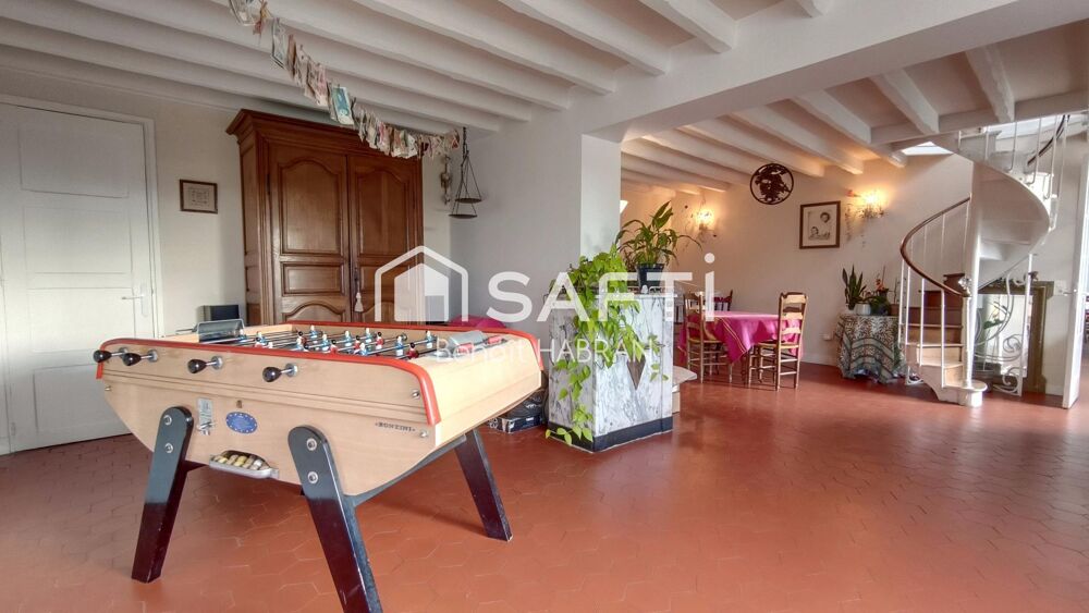 Vente Maison Maison de 235m2, 8 pièces, 4 chambres, jardin 2782m2 Orgerus