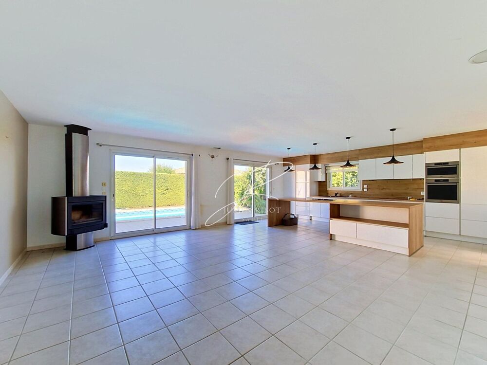 Vente Maison Villa T5 4 chambres 142 m² piscine Sauvian