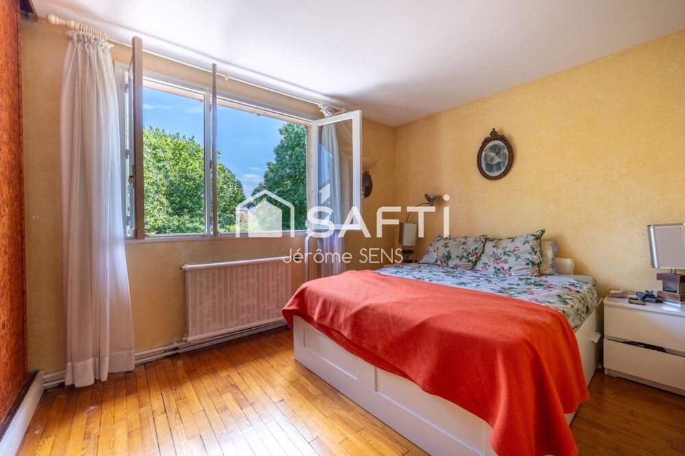 à vendre  Maison La Celle-Saint-Cloud (78170)
