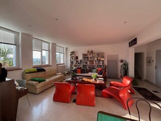  Maison � vendre 9 pi�ces 185 m�