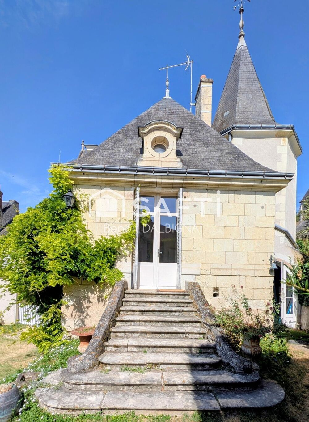 Demeure historique du XVème et XVIIème siécle