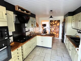  Maison � vendre 8 pi�ces 234 m�