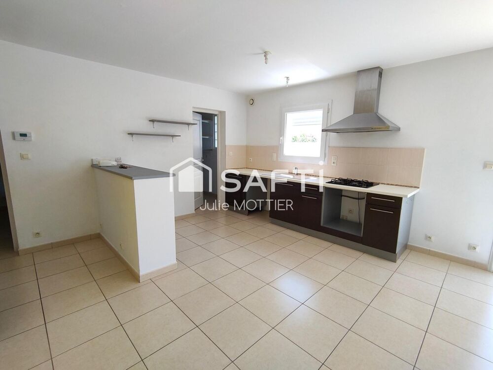 MAISON FAMILIALE 4 chambres Centre Marsilly