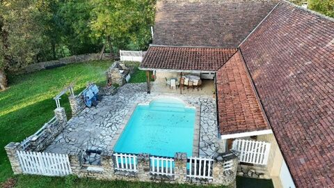   Piscine, dépendance et jardin : tout est réuni ! Maison - 6 pièce(s) - 138 m²