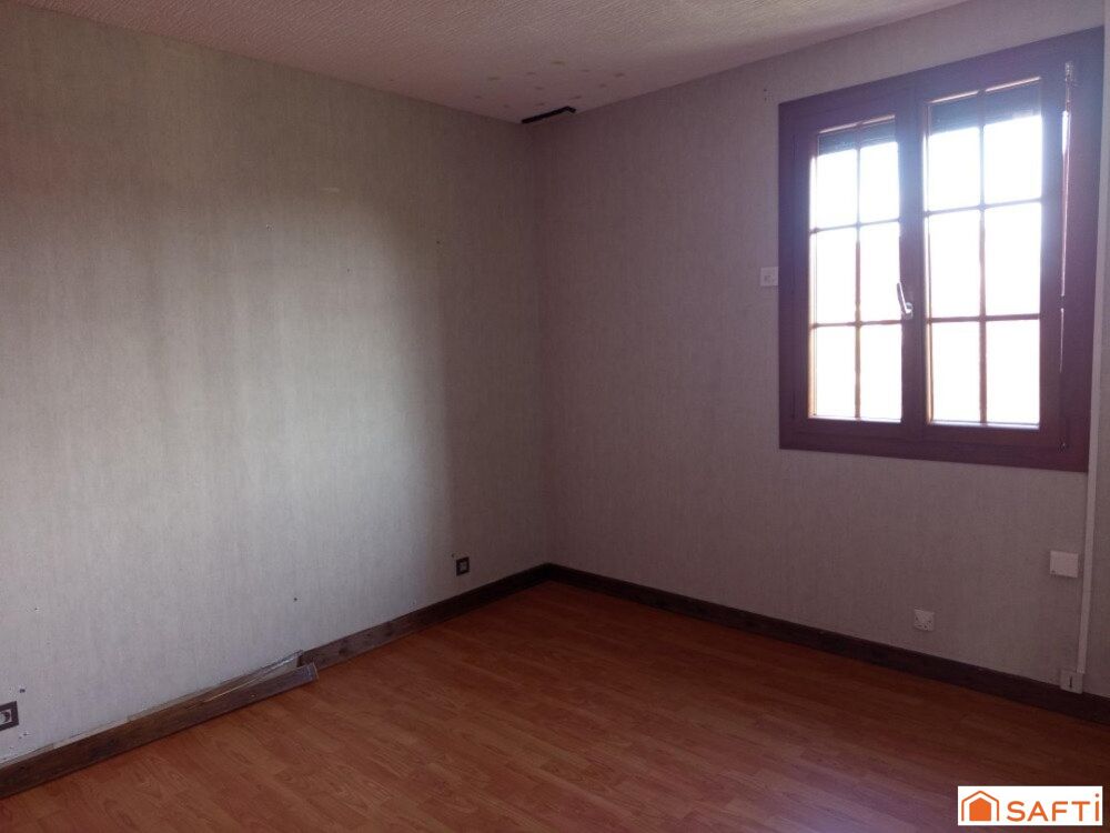 Vente Maison Jolie maison de plain pied, bien située et bien équipée Farges-en-septaine