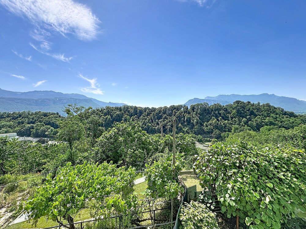 Secteur résidentiel, au calme, vue montagnes,