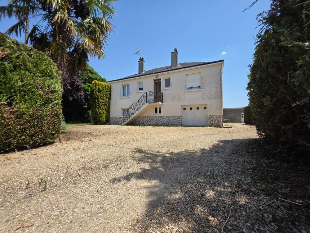 Vente Maison Maison traditionelle, ses dépendances et son terrain agricole !! A visiter sans tarder ! Noyant villages