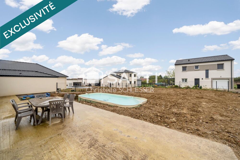 Vente Maison Maison neuve de 2024 avec 2 chambres et une 3�me possible, belle piscine et un grand garage ! Champenoux