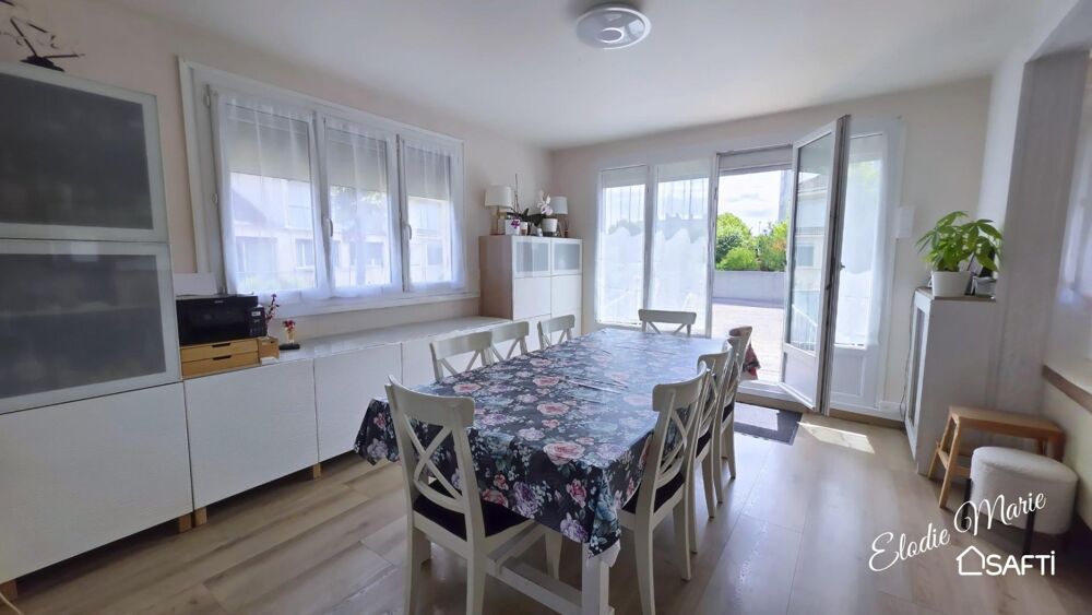 Maison familiale avec 5 chambres et 1 bureau