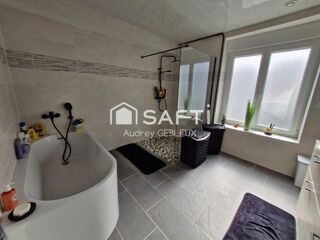  Maison � vendre 6 pi�ces 210 m�