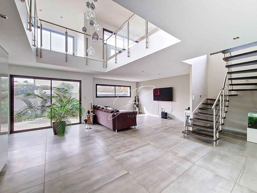 Vente Maison Villa T4 3 chambres 165 m² piscine dépendance Agde