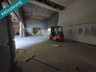  Immeuble à vendre 301 m²