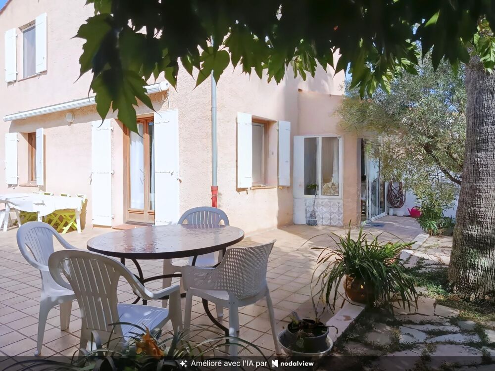 Maison - 5 pièces - Hyères