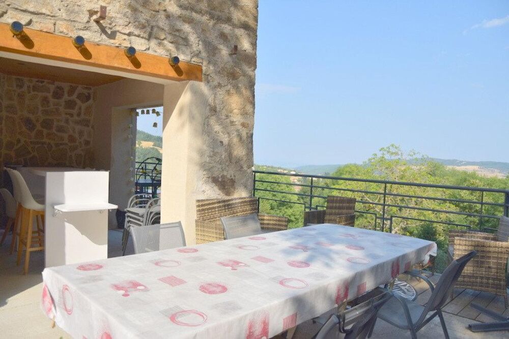 à vendre  Maison Saint-Julien-Molin-Molette (42220)