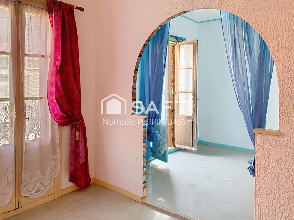 Vente Maison Quartier du Champs de Mars, dans une rue calme, maison de ville à rénover Beziers
