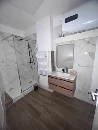 Appartement à louer 2 pièces 49 m²