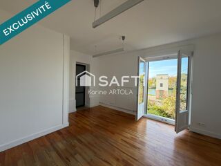  Immeuble à vendre 181 m²