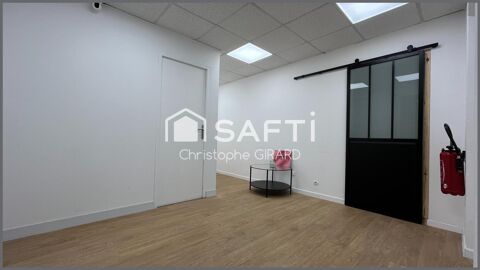   Bureaux commerciaux de 158 m² et Parkings 