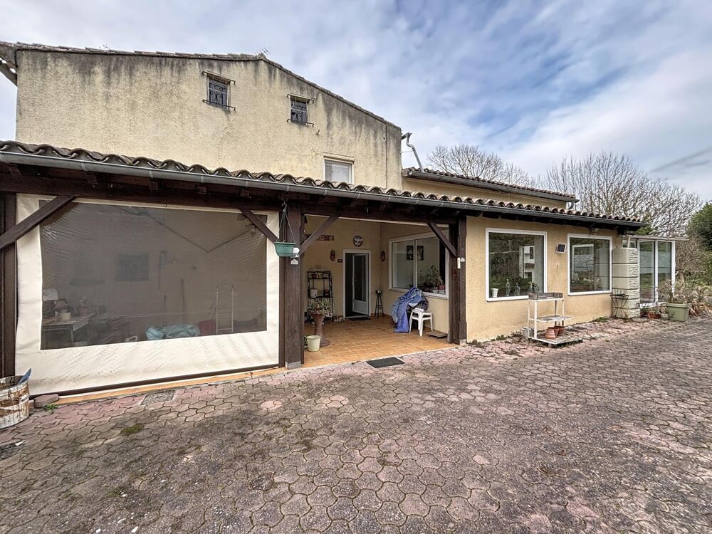 Maison de village 155 m²  Jardin 575 m²