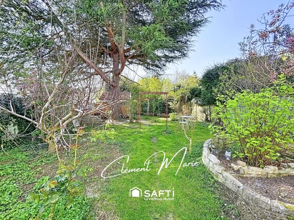 Vente Maison Maison individuelle de 156 m2 avec 5 chambres sur un terrain de 398 m2, garage et dépendance. Combs-la-ville