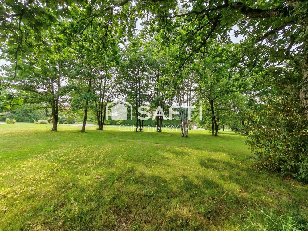 Vente Terrain Centre bourg, beau terrain de 1311 m² La chapelle-saint-sauveur