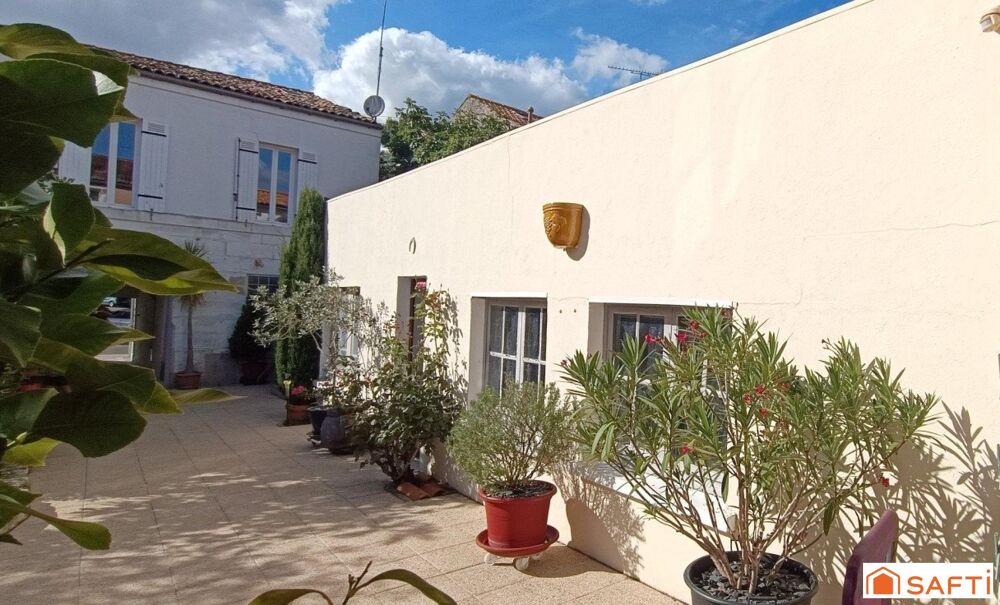 Vente Maison Maison, Studio / Local, Dépendance & Atelier Saintes