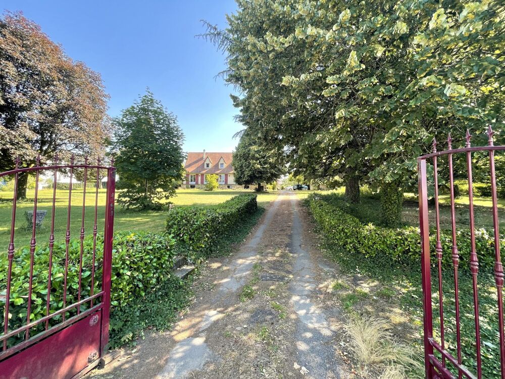 Vente Maison Grande maison sans vis à vis à 2 min de tout. Saint-yrieix-la-perche