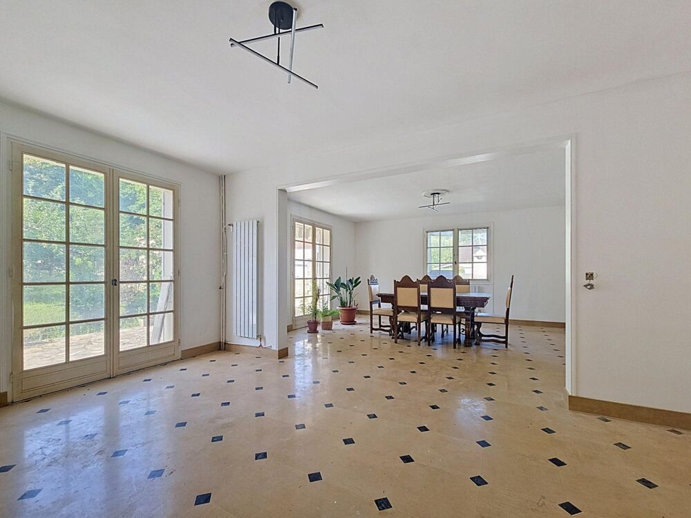 Vente Maison Maison 8 pièces sur sous sol total Provins proche ville haute Provins