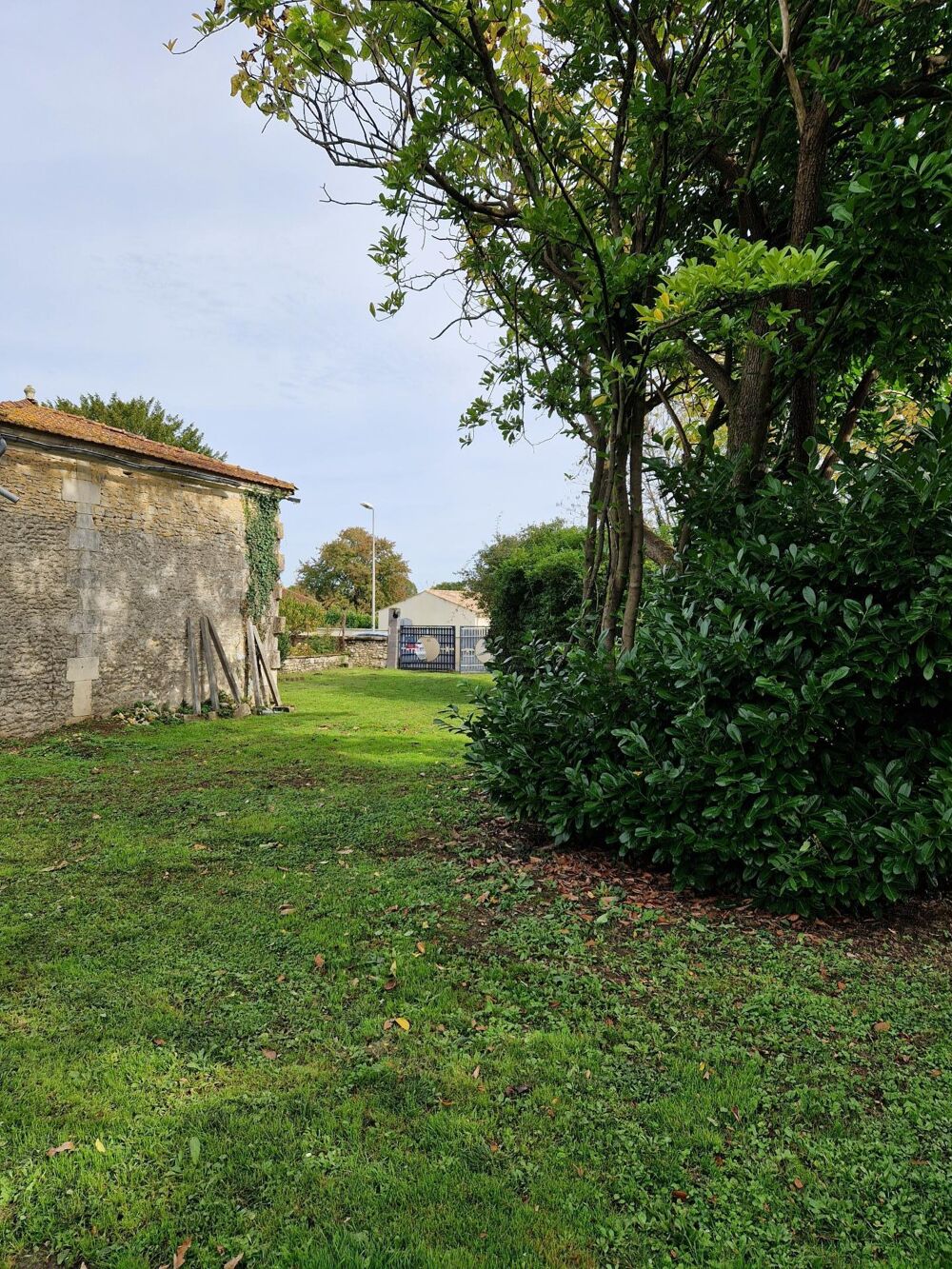 AU COEUR DE SAINT GÉNIS DE SAINTONGE