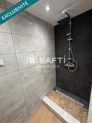  Immeuble � vendre 240 m�