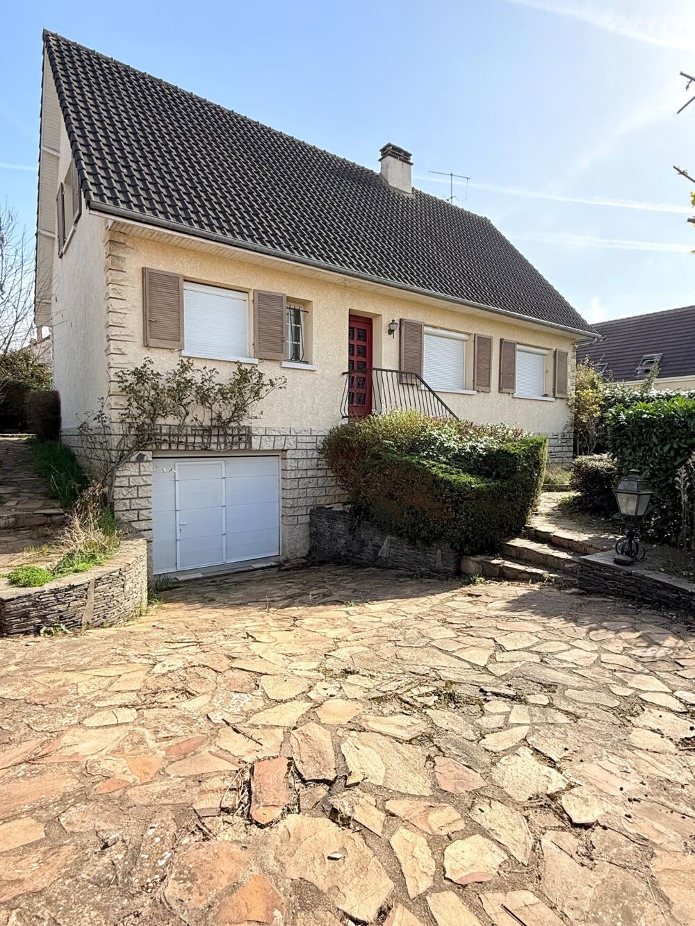 Maison de 130M2 édifiée sur un terrain de 628M2
