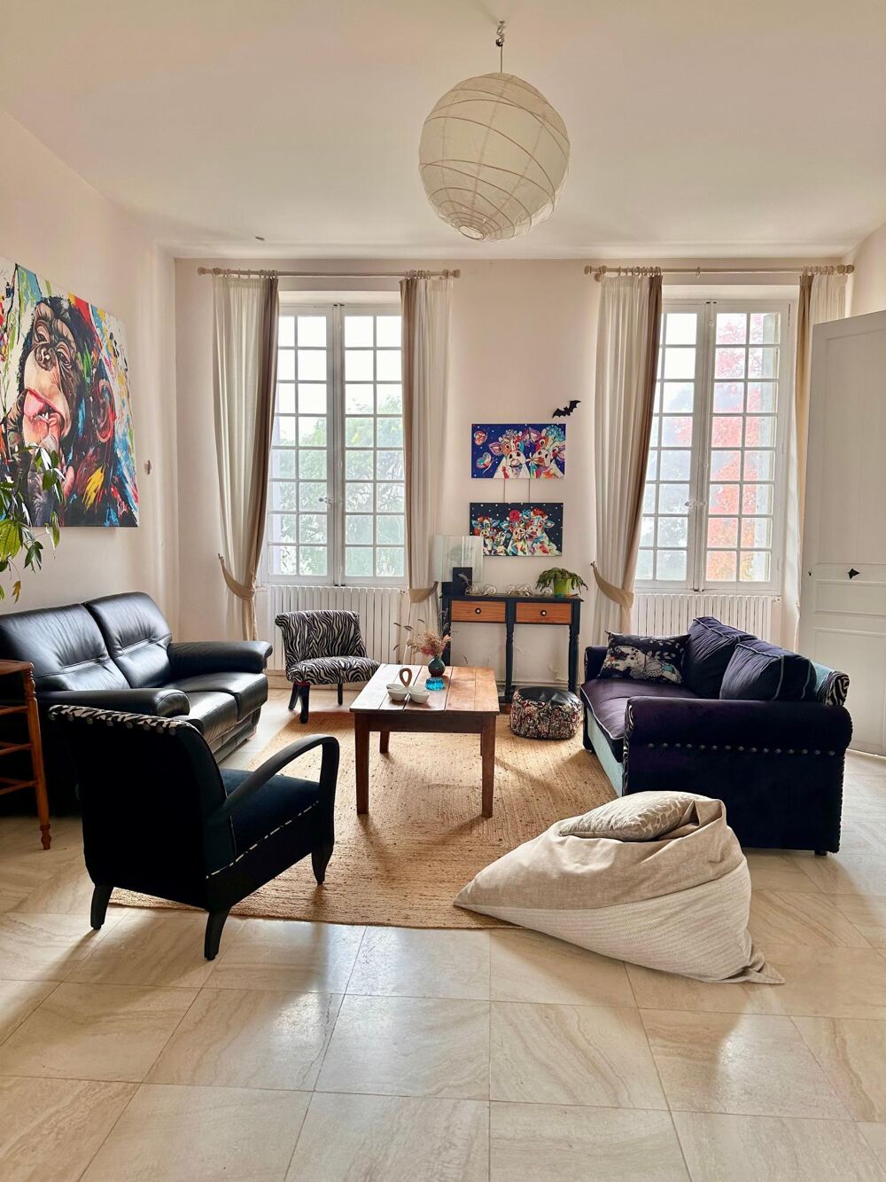 Superbe ensemble immobilier et ses 38 hectares de terres.