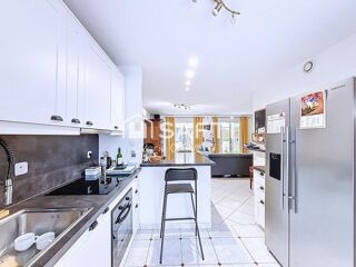 Vente Maison Maison familiale 4 chambres, véranda chauffée, garage et jardin. Lieusaint