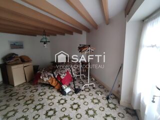 Vente Maison Maison de village de 90m2 avec dépendances Saint-amant-de-boixe