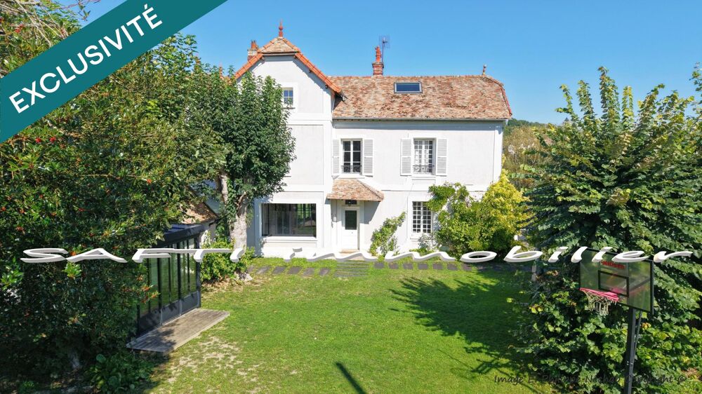 Maison de charme avec 4 chambres / 191m2 sur 600m2 de terrain clos de hauts murs + dépendances