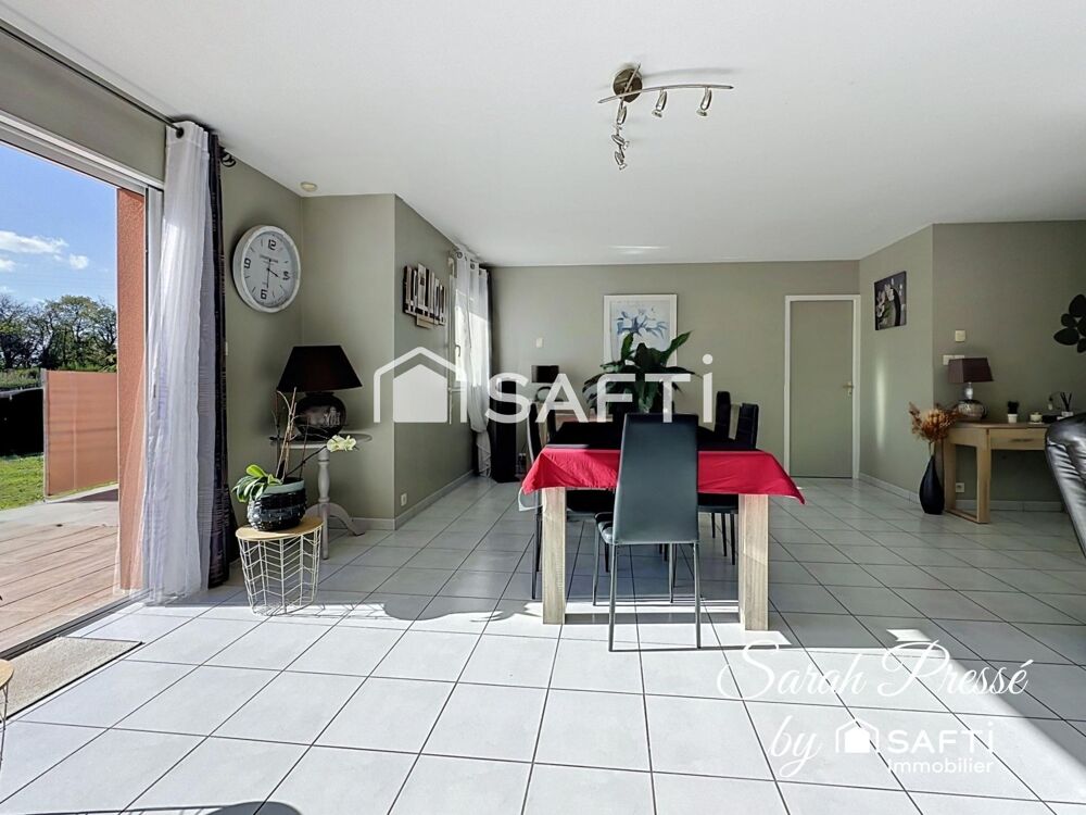 Vente Maison Maison de plain-pied avec suite parentale et jardin Oree d'anjou
