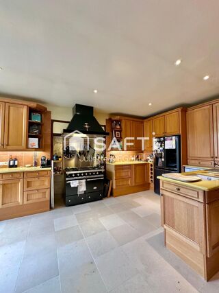  Maison � vendre 15 + pi�ces 550 m�