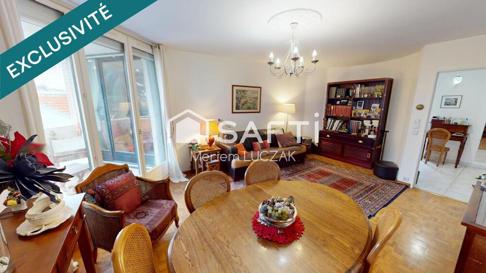 RARE À POISSY  96 m² lumineux, 3 chambres, terrasse, parking, cave, à deux pas de la gare.