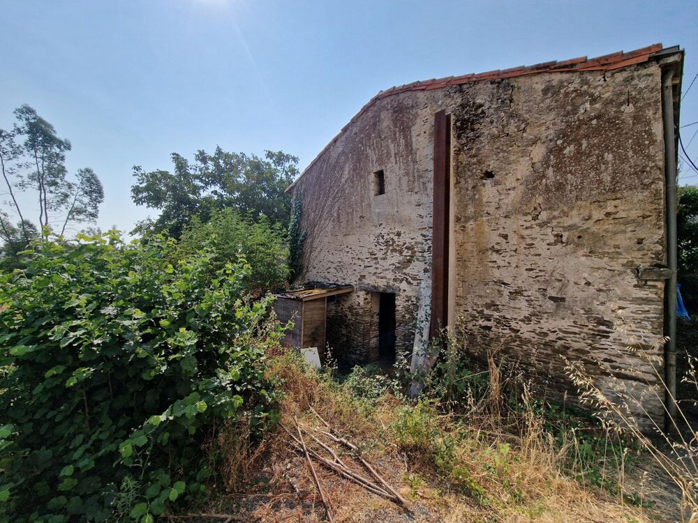 Vente Immeuble Bâtiment en pierre de style longère et hangar à rénover Saint-fiacre-sur-maine
