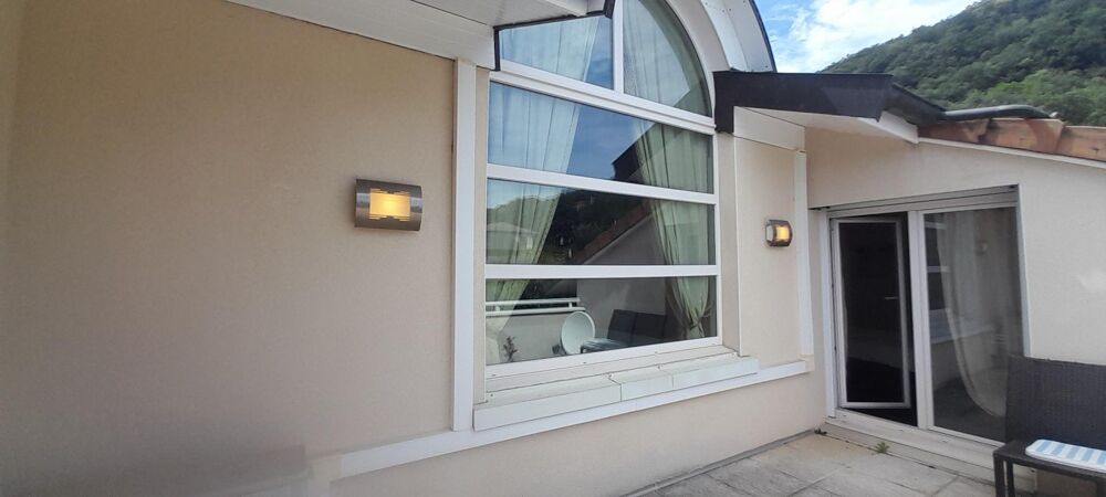 � vendre  Maison Divonne-les-Bains (01220)