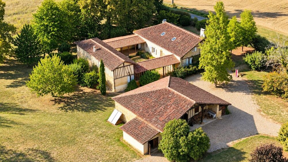 Magnifique corps de ferme  310 m² de bâti et potentiel gîte