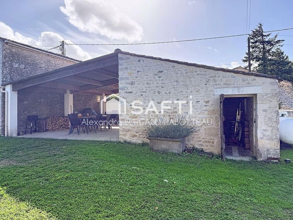 Vente Maison Très jolie maison d'environ 133 m2  dans un hameau à Retaud Retaud
