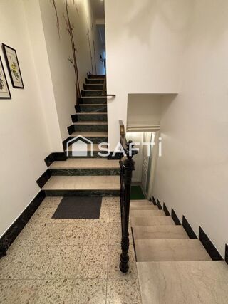  Immeuble � vendre 225 m�