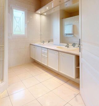  Maison  vendre 7 pices 181 m